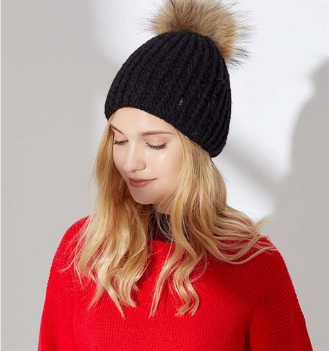 3 Best Designer Beanie Hats For Women In 2022