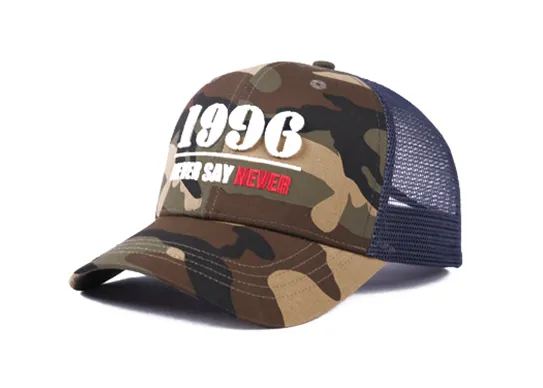 custom_camo_trucker_hats.webp